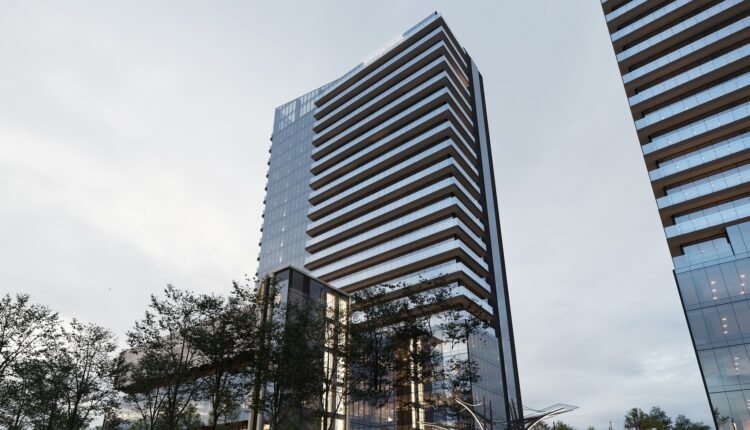 12872. Free 3D Office Tower Exterior Model Download by Vu Viet Hai